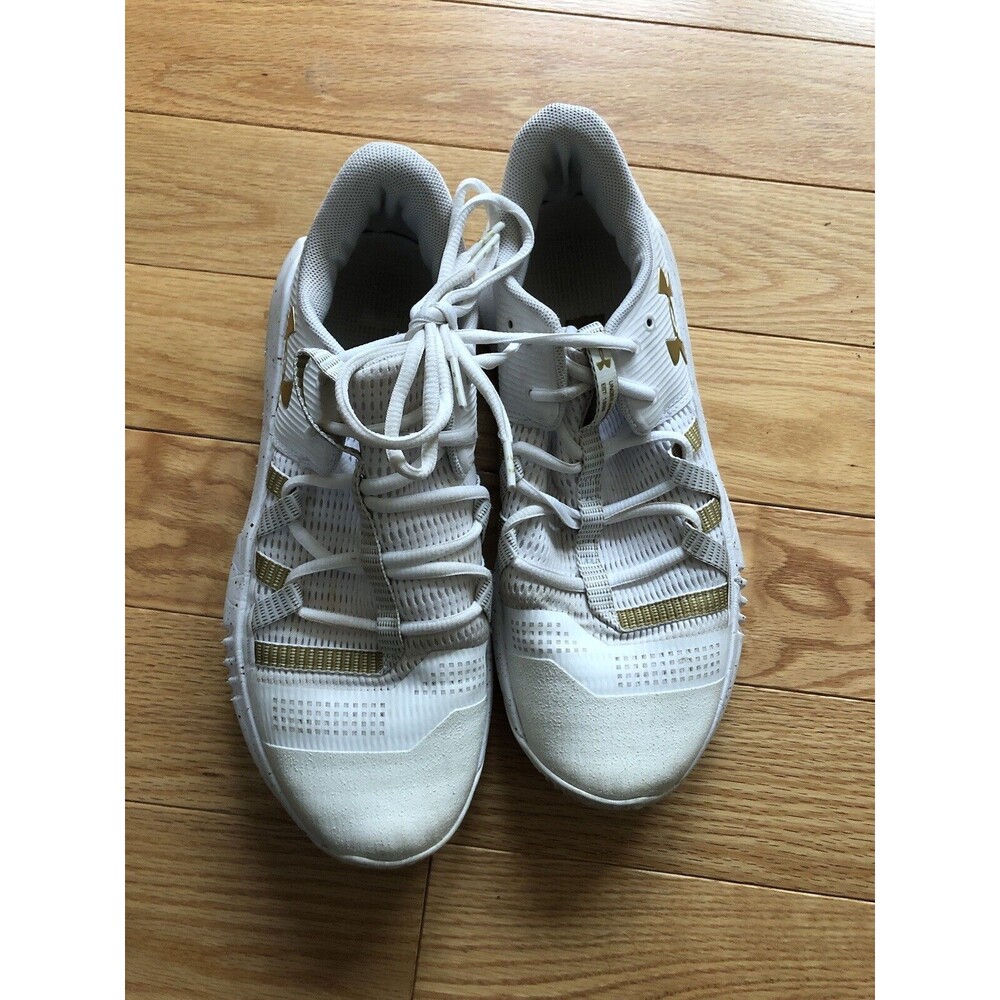 Women's Under Armour UA Block City 2.0 Volleyball Shoes Size 9.5 White/Gold